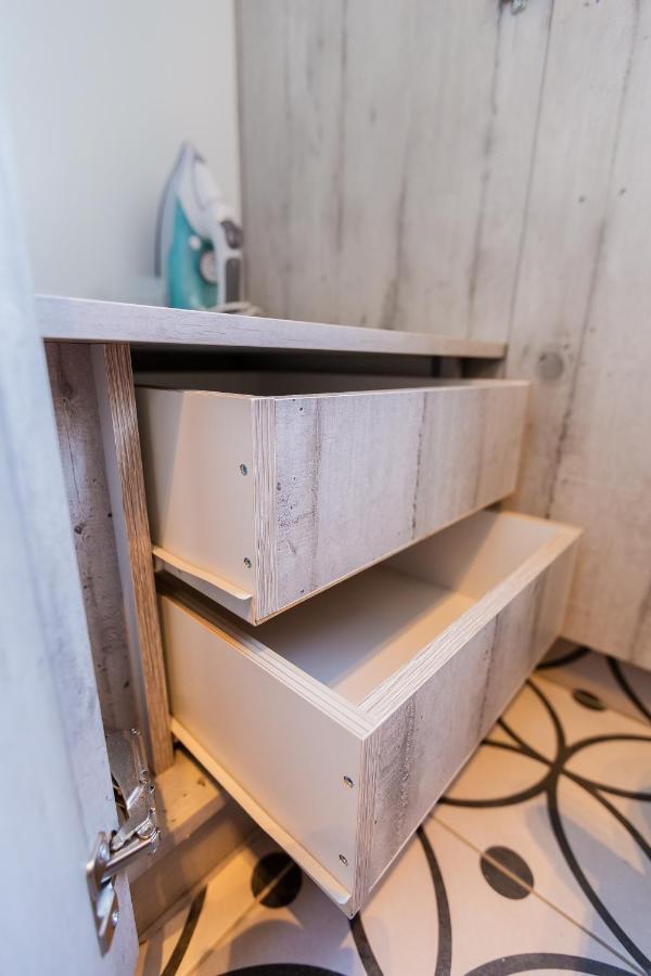 Modiano Studios Center-Your Urban Stay سالونيك المظهر الخارجي الصورة